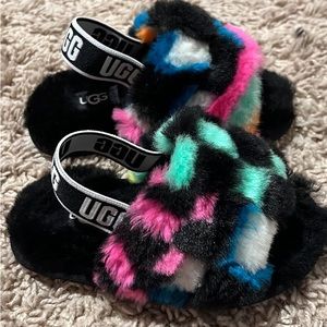 Ugg toddler Slipper 7c